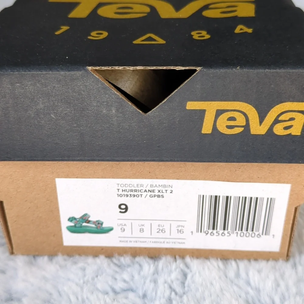 EUC Sz 9 Teva Hurricane XLT 2 Sandals Green Vegetable Veggies Fruit Garden
